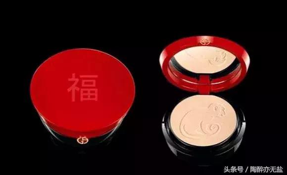 狗年新时尚，国际大牌为迎合中国市场，都出了些什么看不懂的时尚