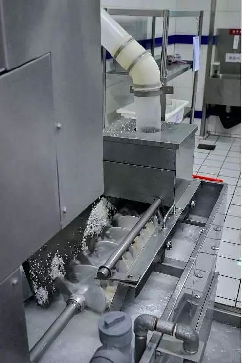 日本高铁盒饭贵吗,高铁盒饭咋那么贵国家不罚款吗