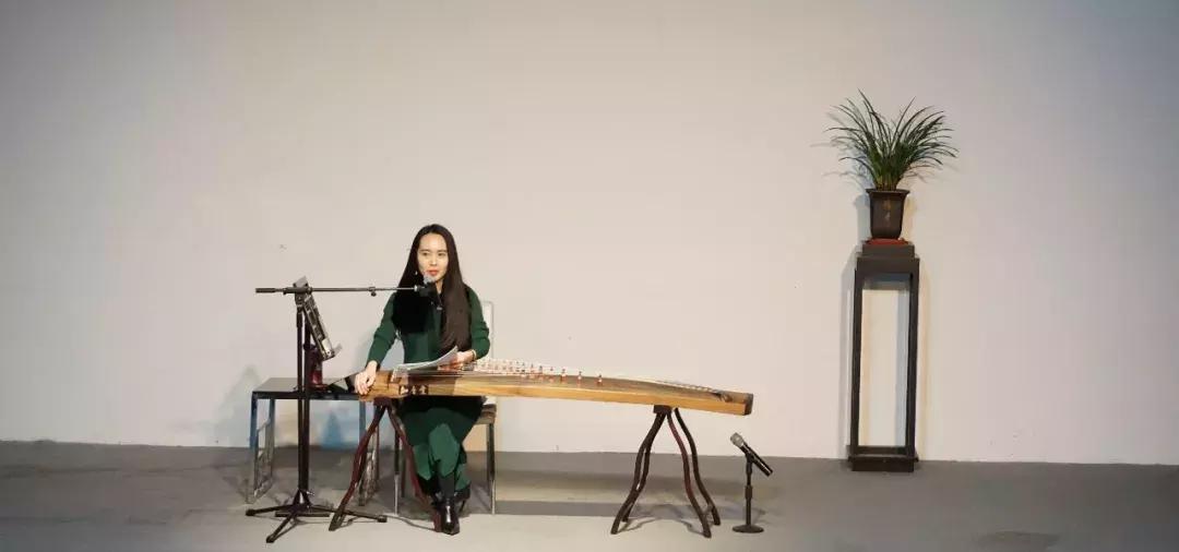 古筝低音区触弦有杂音怎么办,弹古筝触碰琴弦有杂音怎么解决