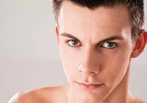 男士祛除痘印最好的方法,除痘印痘疤的最有效的方法男