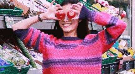 代言一个接一个，她的资源也太好了吧