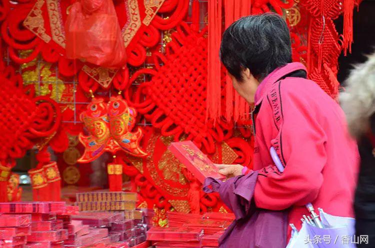 珠海闹市中破破烂烂的老街，有我儿时过年的味道