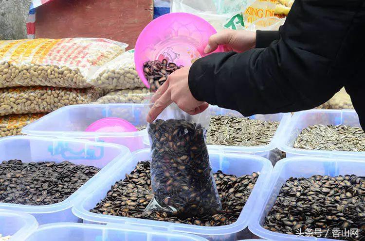 珠海闹市中破破烂烂的老街，有我儿时过年的味道