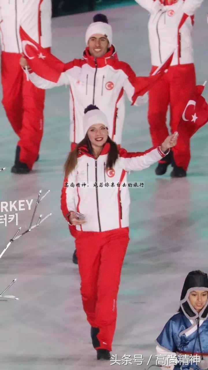 看了冬奥会，是该换一拨五颜六色的保暖服啦