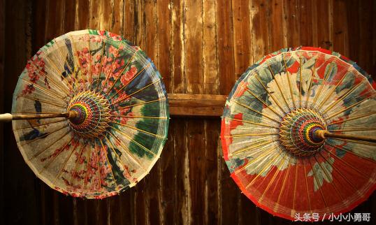 油纸伞制作的过程动画,制作油纸伞的过程视频