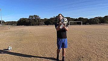 足球教程十个实用的踢球技巧,足球初学者必读