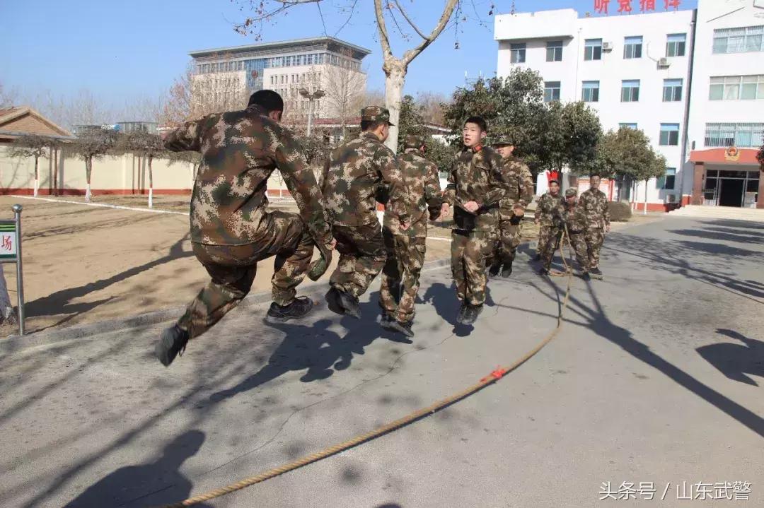 过年“七天最”|“酷炫”活动齐上阵，“年味”“兵味”“战味”哪家浓？