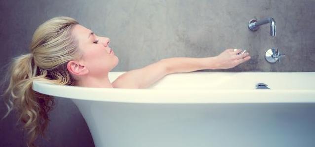 身体上的泥怎样才能搓干净,皮肤上的泥到底是搓好还是不搓好