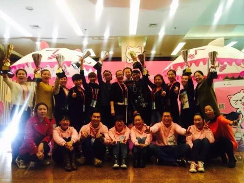 她从北极回来之后,放下了董事长职务和1000+门店,决心重头出发