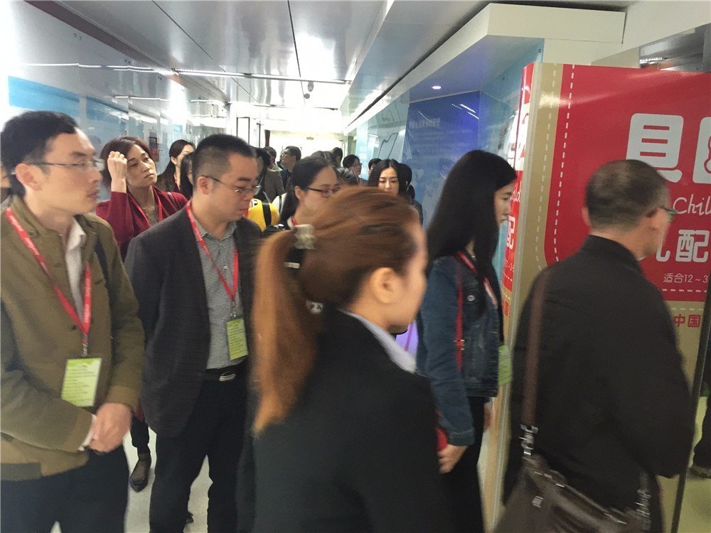 婴幼儿配方奶粉的概述,关于婴幼儿奶粉的一些知识