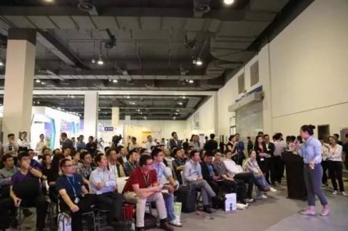 她从北极回来之后,放下了董事长职务和1000+门店,决心重头出发