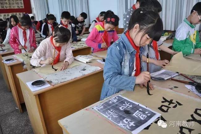 让师生更好更多的展示自己的才华,让学校变得更加美好可以做些什么