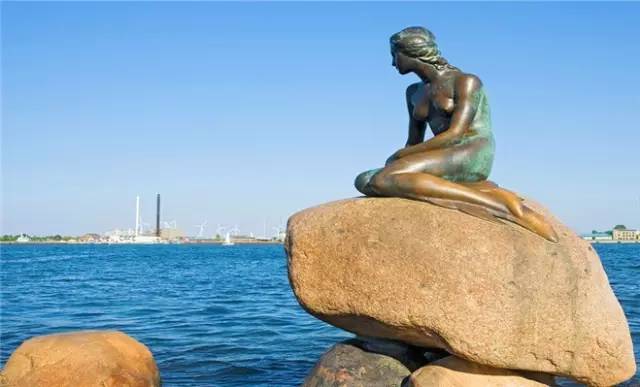 格调|我能想到最性感的画面，就是静*坐静**在那里，等帅哥美女驾到