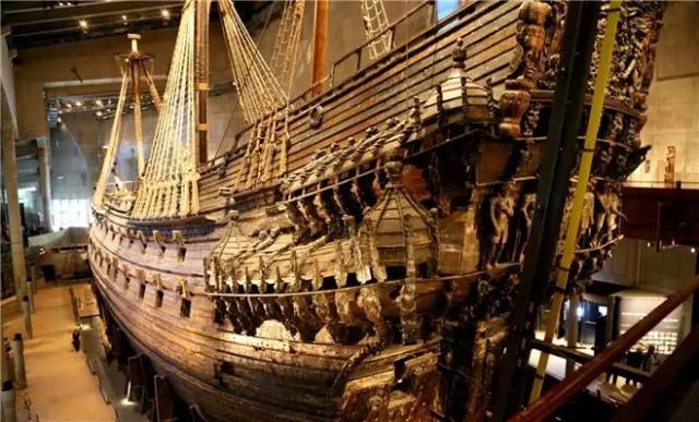 格调|我能想到最性感的画面，就是静*坐静**在那里，等帅哥美女驾到