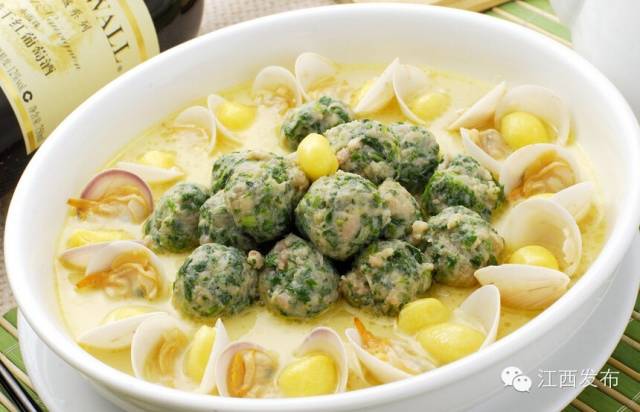 冰河开化狗熊撒欢,冰河解冻万物复苏狗熊撒欢原声