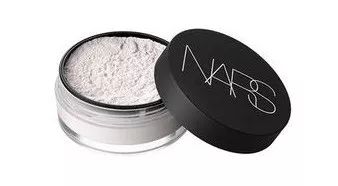 底妆定妆的正确步骤,有光泽感的底妆怎么定妆