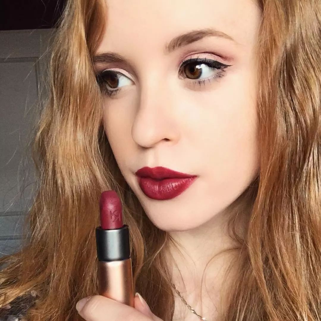 700元左右一支的口红,7块钱以内的口红