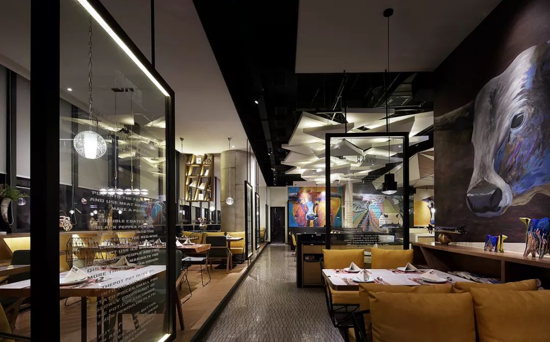 艺鼎新作｜钻石般璀璨的格调空间，牛扒馆很“牛”！