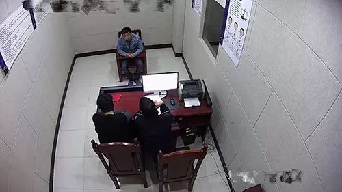 做完假汇票又做假房产证，就为了骗朋友100万元……塑料兄弟情说的就是你了