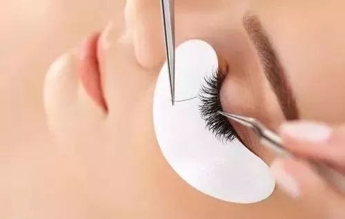 种睫毛下睫毛要不要做,种睫毛还是刷睫毛好