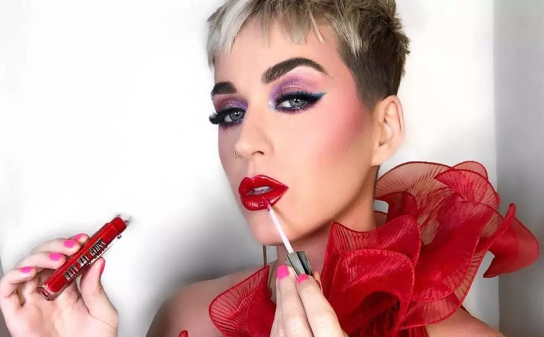 700元左右一支的口红,7块钱以内的口红