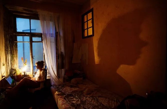 瀹夊痉鐑堟柉鎽勫奖鑾峰,淇勭綏鏂柊闂绘憚褰卞鍥剧墖