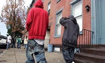 男个子矮怎么穿显高,偏瘦小个子男穿衣搭配