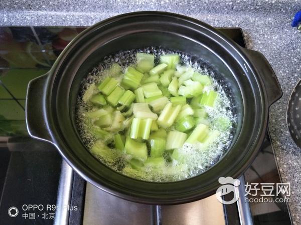 凉拌芹菜黄豆芽的做法,凉拌芹菜黄豆芽菜最好吃的做法