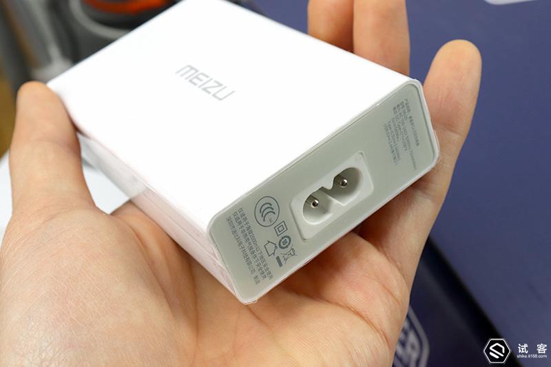 多口usb充电器超级快充测评,老司机也翻车日常