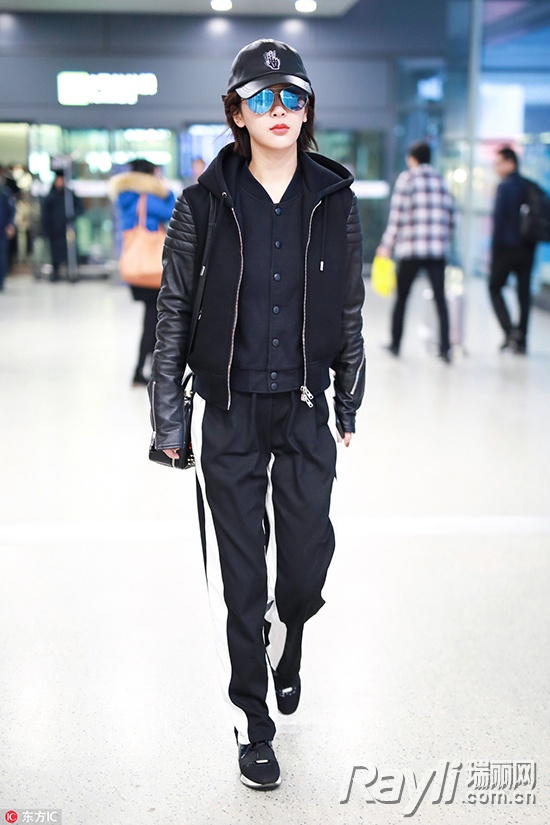 杨紫冬季穿什么裤子,杨紫穿直筒裤