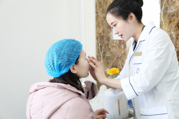 开启医学护肤新篇章｜国内第一家AcneSpaTech医学护肤体验店正式开业