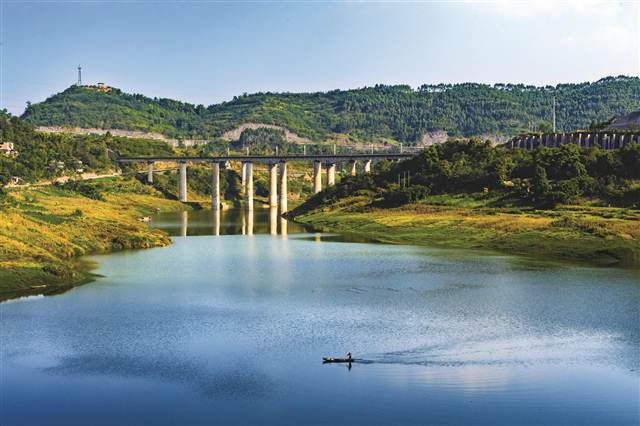 聚焦重庆高质量发展,重庆江北轰鸣声