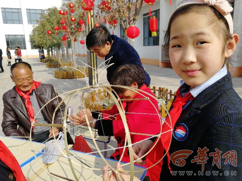 亲子灯笼手工制作中秋彩灯,手工制作小灯笼里放的灯光