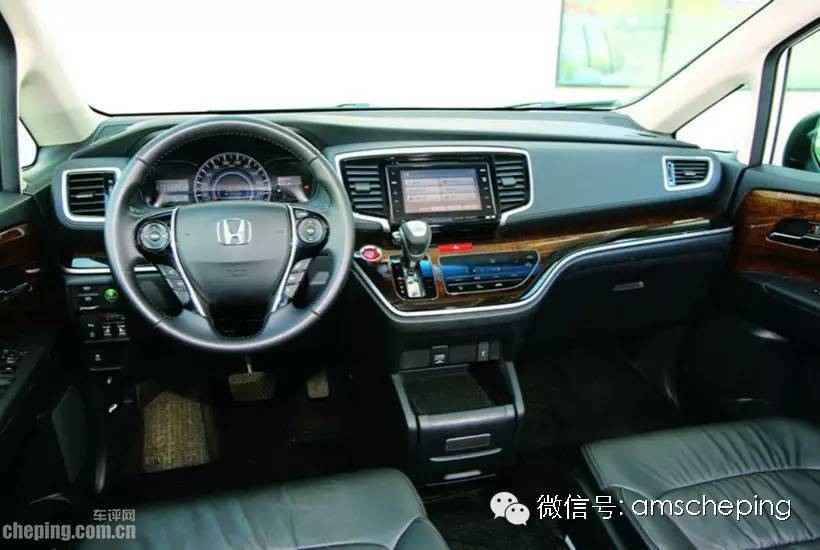 母亲节孝敬爸妈才是最好的美德,母亲节送什么车最好