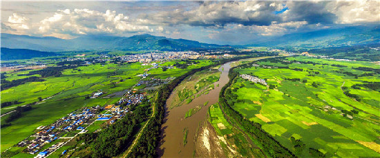 李纪恒：把大盈江和瑞丽江打造成国内外知名旅游目的地