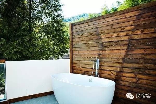 初夏，感受溪水的清凉，就去这几家溪畔民宿