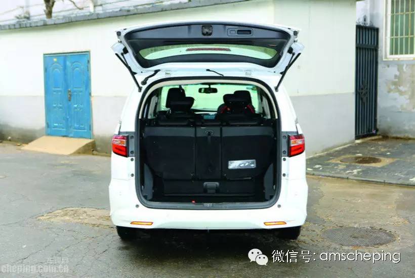 母亲节孝敬爸妈才是最好的美德,母亲节送什么车最好