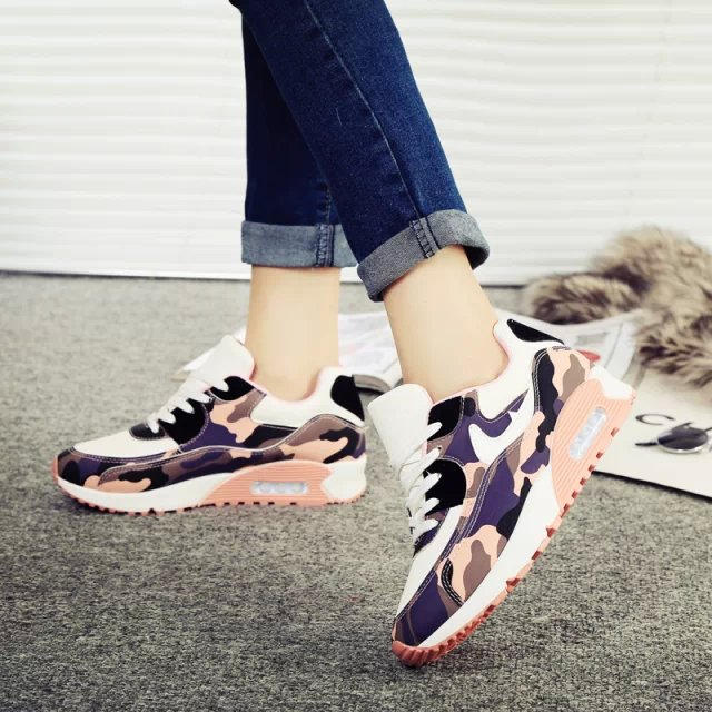 时尚女鞋夏季款爆款,时尚靴子爆款女鞋