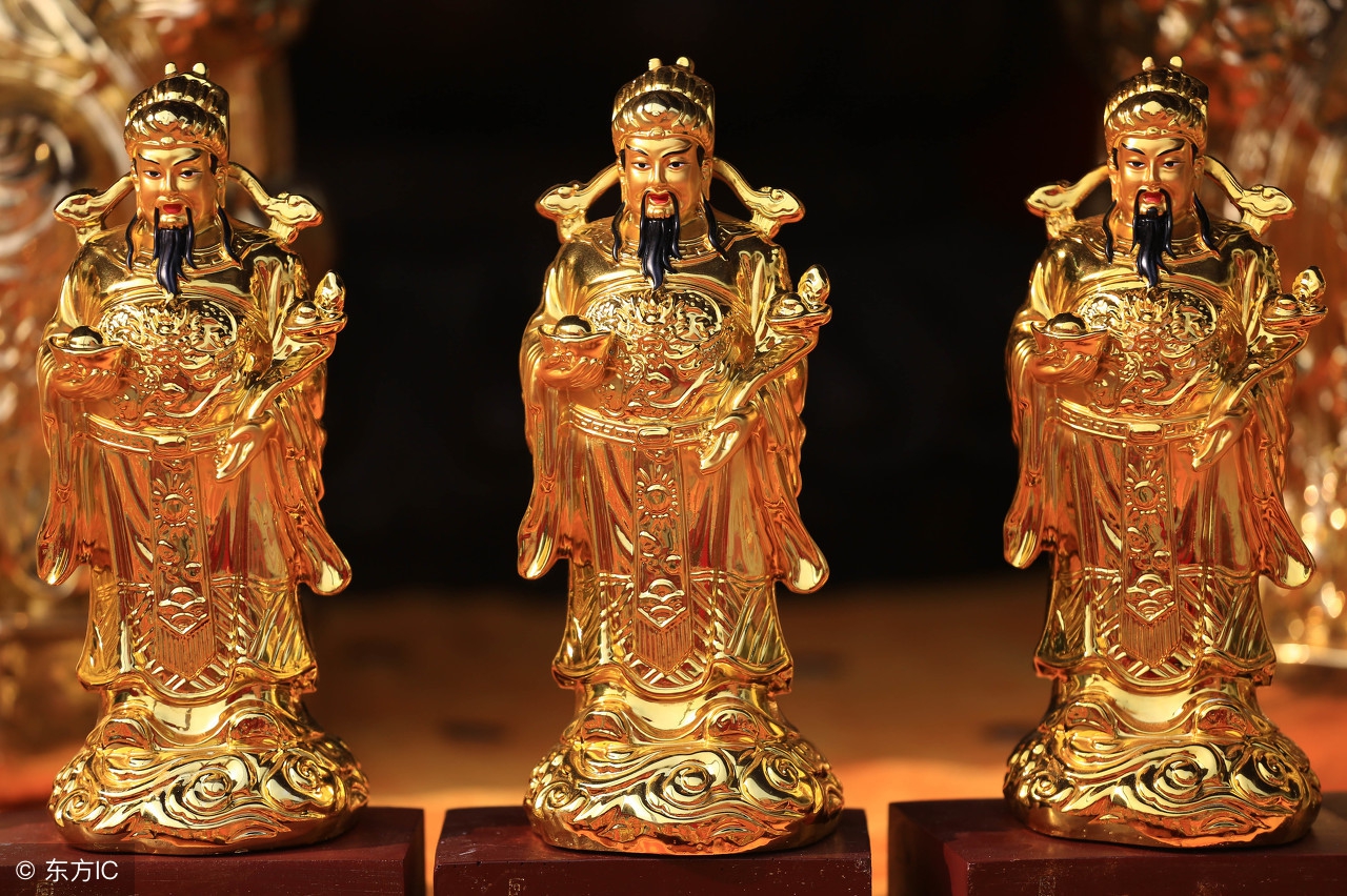 大年初二回娘家接财神,大年初二接财神最佳方向