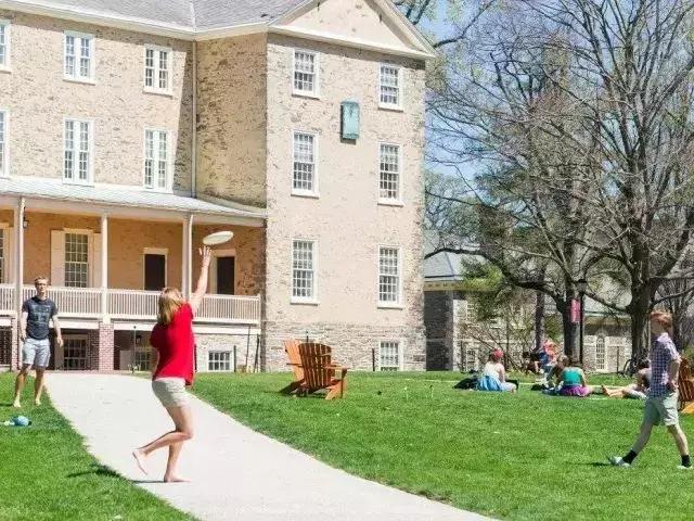 全美生活质量最好的大学,全美前十学费最高大学