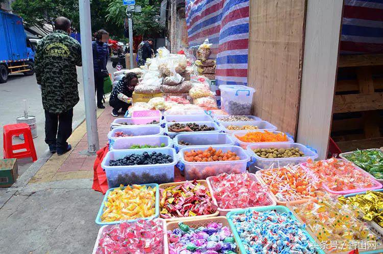 珠海闹市中破破烂烂的老街，有我儿时过年的味道