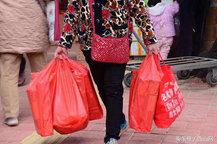 珠海闹市中破破烂烂的老街，有我儿时过年的味道