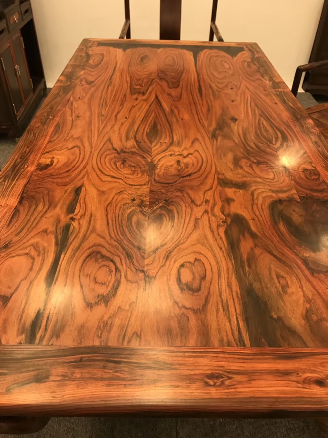 实木家具开裂怎么处理,实木家具开裂怎么办