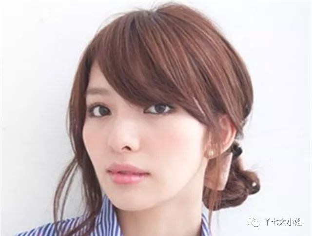 超减龄编发教程超简单,九款四季皆宜的时尚编发教程