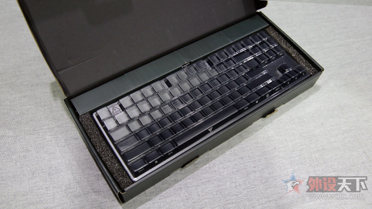 et机械键盘i87测评,赛博朋克机械键盘测评