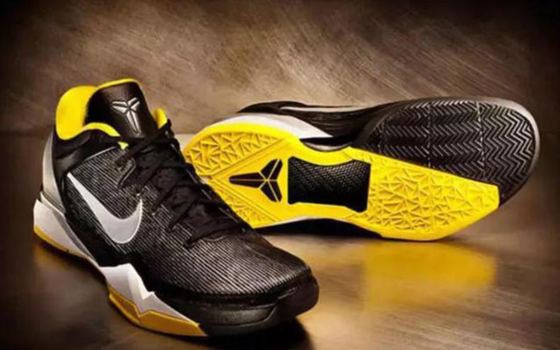 科比针对签名鞋要求,科比在篮球界叱咤风云的鞋