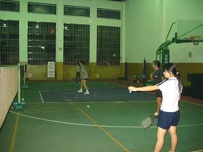 最快的高远球,站立式发高远球