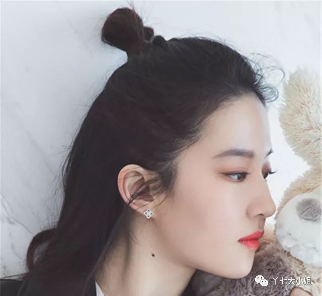 超减龄编发教程超简单,九款四季皆宜的时尚编发教程