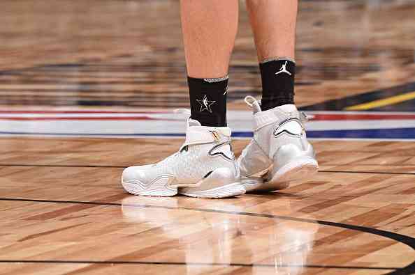 耐克鞋怎么查真伪教程,儿童耐克鞋如何辨真伪