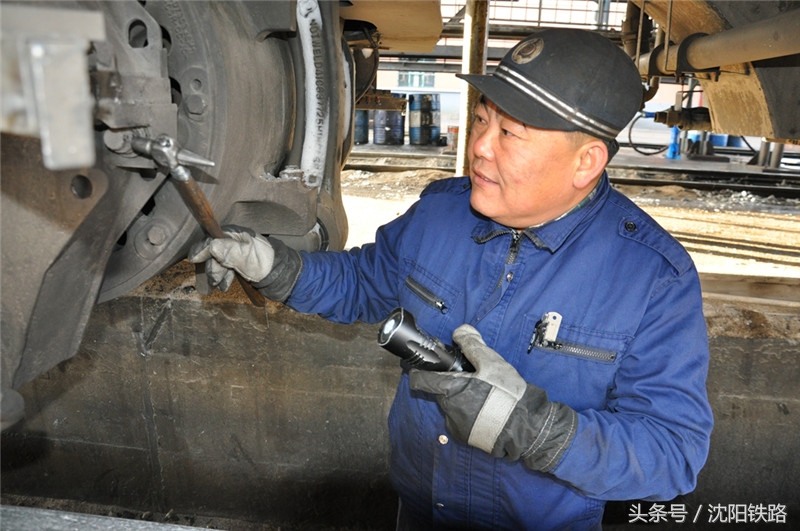 火眼金睛查隐患保春运安全,保春运畅通筑牢安全墙